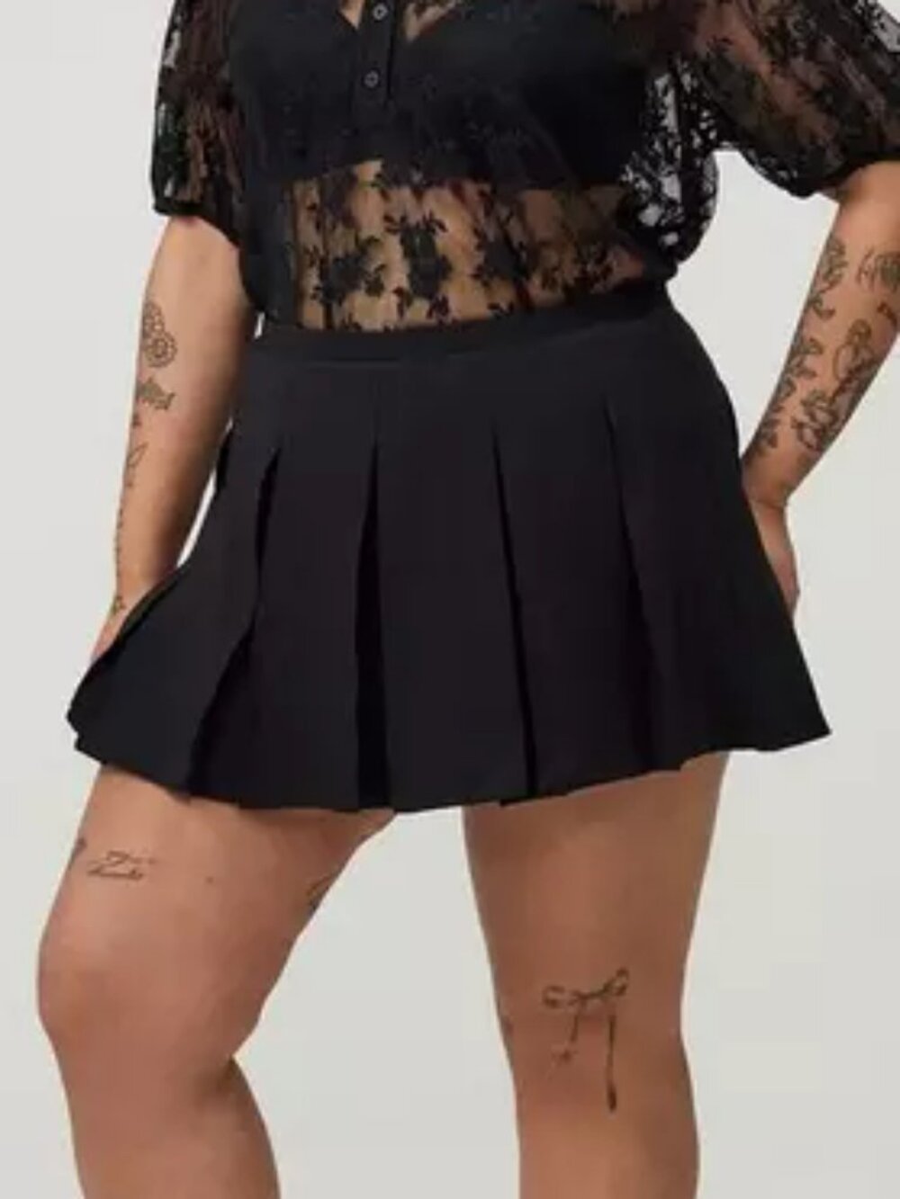 Torrid 5'' Studio Crepe Box Pleat Skort
